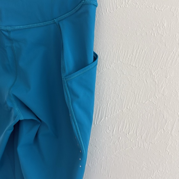 Lululemon Fast and Free High-Rise Tight 25" - Picture 8 of 9